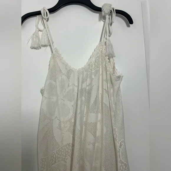 Aerie White Semi Sheer Tropical Floral Lace Beach Cover Up Dress size small NWT - Picture 9 of 16